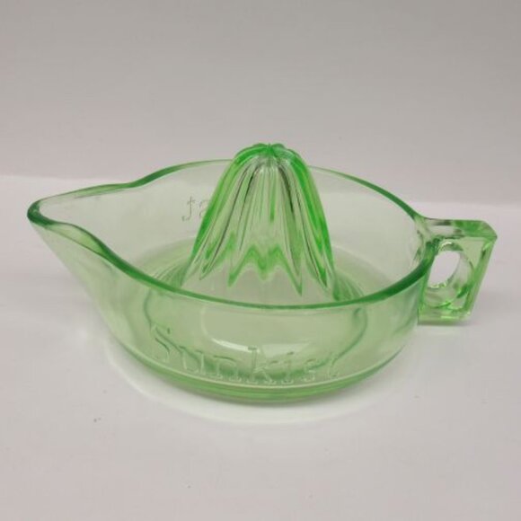 McKee Glass Apple Green SUNKIST Handled Orange Reamer or Juicer, Made In U.S.A. - Picture 1 of 7